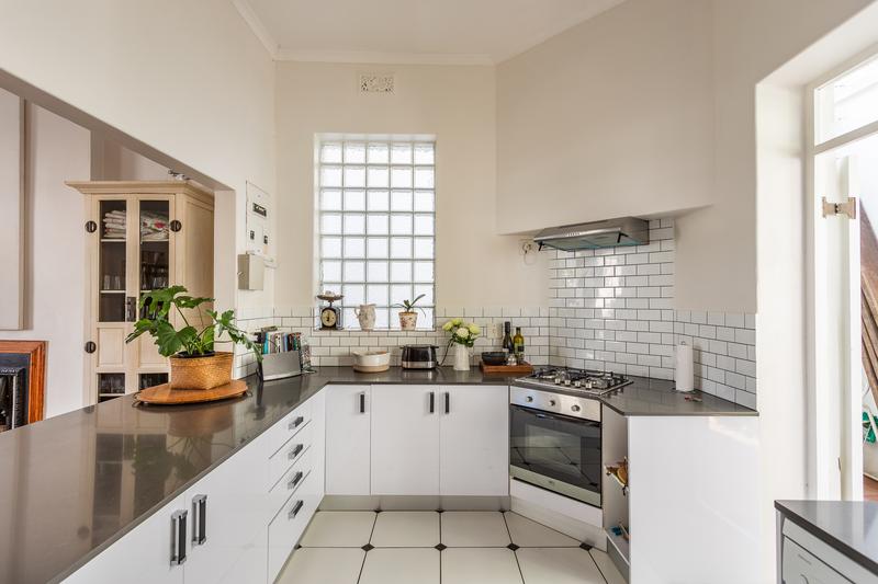 To Let 2 Bedroom Property for Rent in Tamboerskloof Western Cape